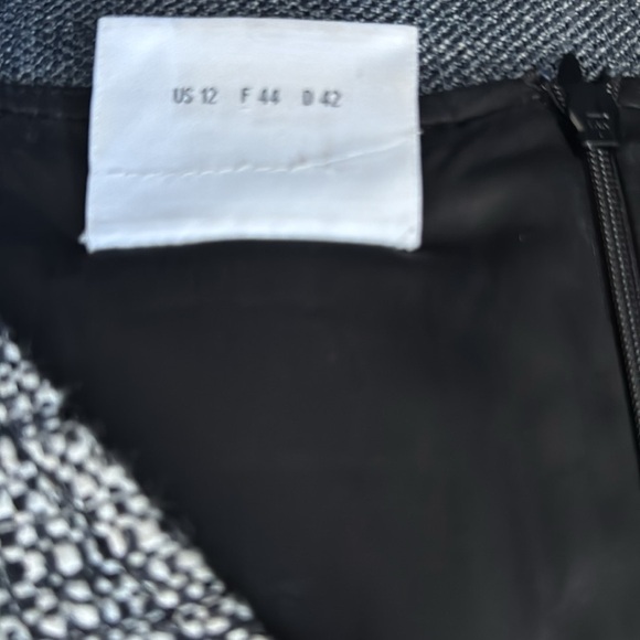 Akris Punto black tweed front V-neck sleeveless  dress size 12 - Picture 7 of 7